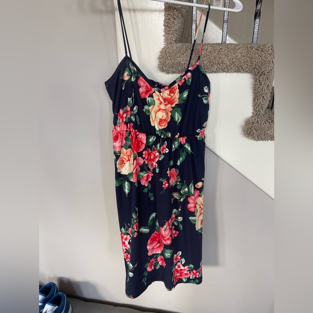 Women’s navy floral dress.